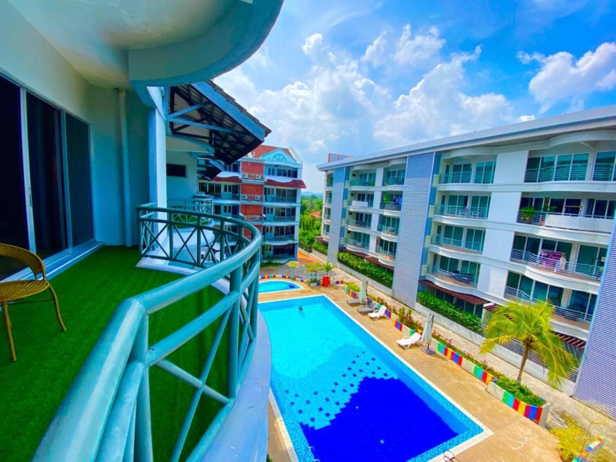 Perdana Serviced Apartment & Resorts Padang Mat Sirat Exterior photo